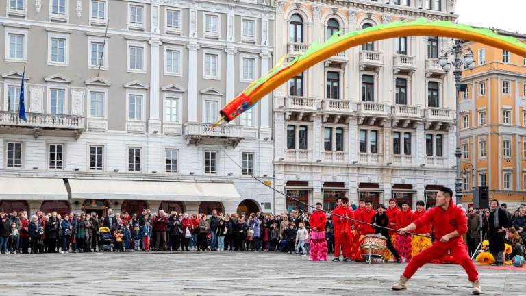 Spektakel za konec kitajskega novega leta
