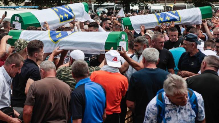 Pokopali še 50 bošnjaških žrtev