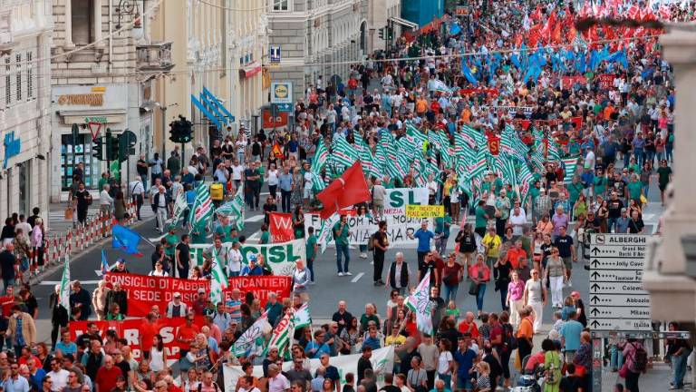 Na shodu za delavce Wärtsile več kot 12.000 ljudi (foto)