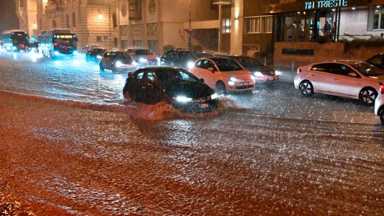 Močan naliv v Trstu