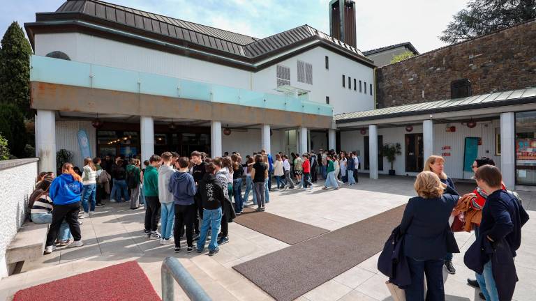 Goriški licejci na odru