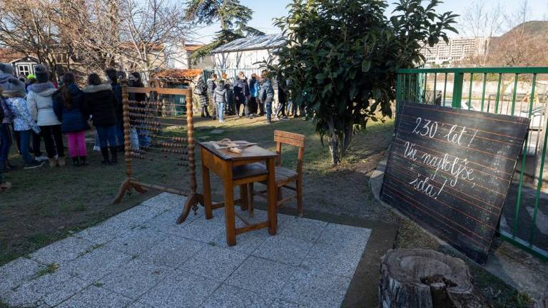 Šola na Katinari praznuje 230 let