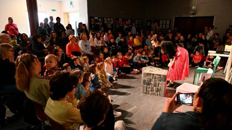 Pravljicam posvetili cel dan