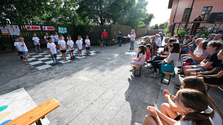 Kriški osnovnošolci so se poklonili Miroslavu Košuti