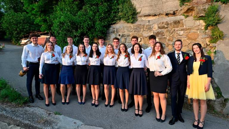 Prvi ples parterjev in parterc