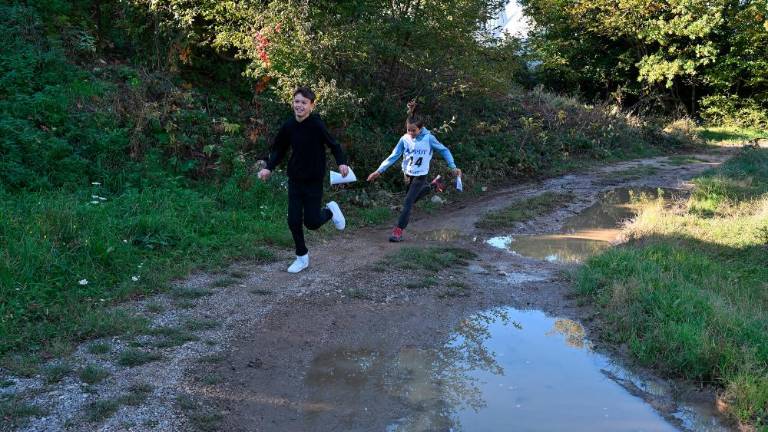 Osem osnovnih šol na tradicionalnem orieenteringu