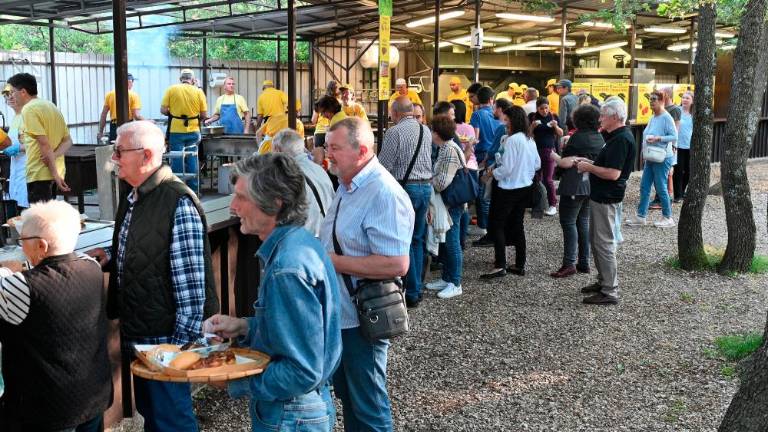 61. Praznik češenj v Mačkoljah