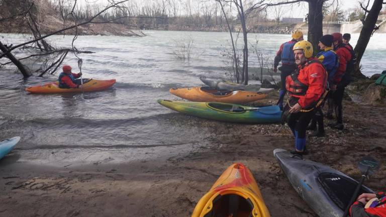 Po narasli Soči zaveslali v novo leto
