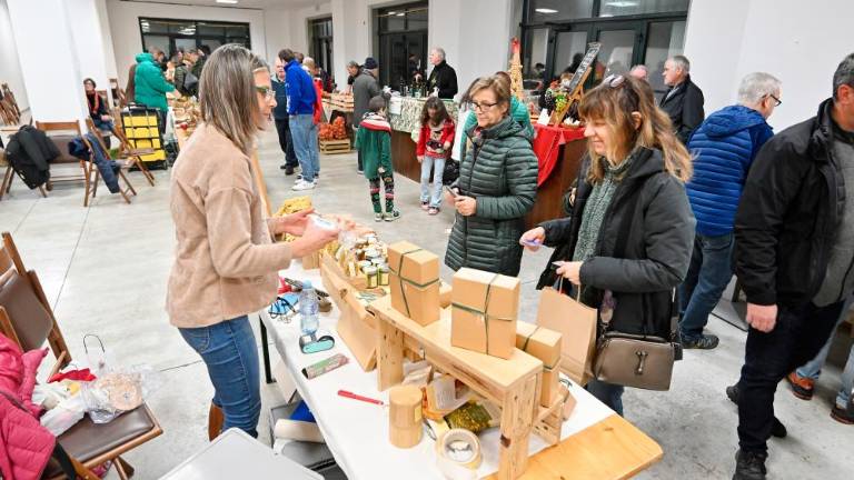 Tradicionalna božična tržnica vabi na Dolgo krono
