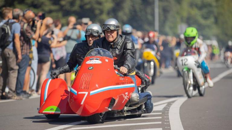 Motociklisti so se spomnili časov, ko so rušili mejo