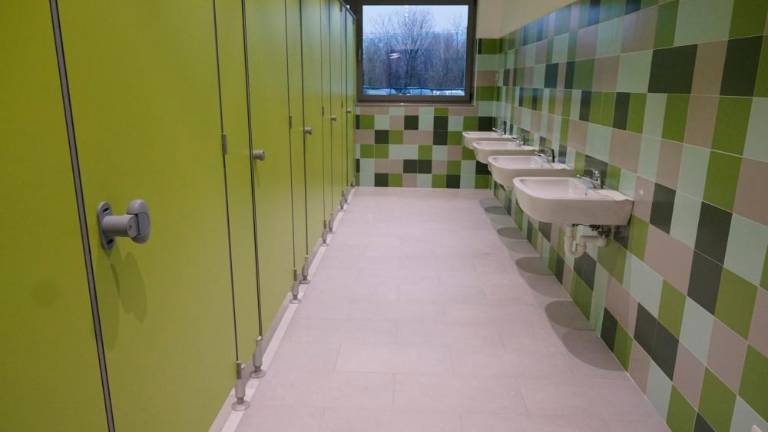 V Sovodnjah množično in prisrčno ob odprtju nove šole