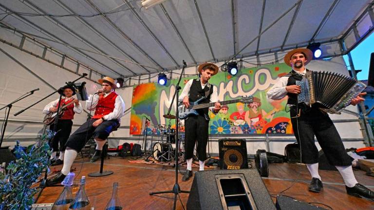 Prvi ples parterjev in parterc