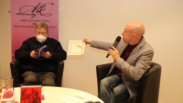 »Težko je govoriti o poeziji, ko ne tako daleč od nas grmijo topovi«