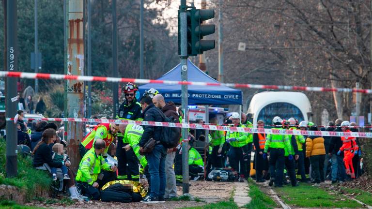 V Milanu v nesreči tramvaja smrtni žrtvi in okrog 50 poškodovanih