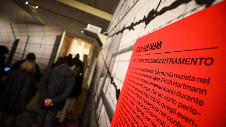 Pogled na vojno skozi objektiv priznanih fotografov