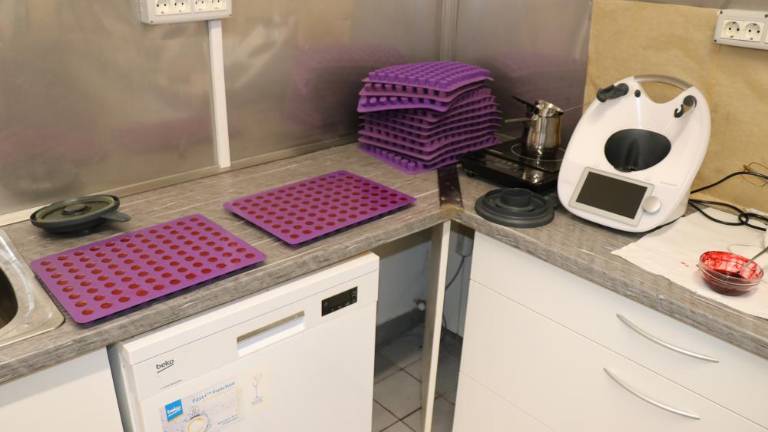 V bombone je dodajal kanabinoide