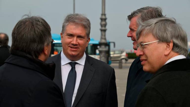 Današnji prizori z Velikega trga (foto)