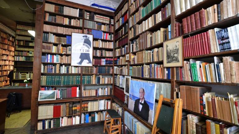 Stari knjigarni z zapletenimi deli vračajo blišč