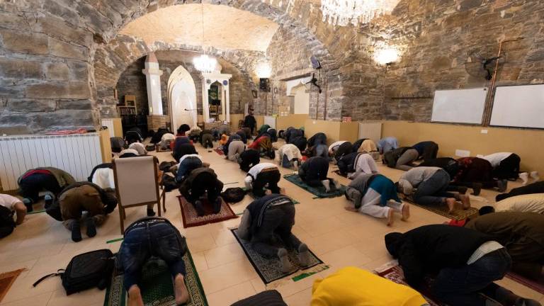 Tržaški škof Trevisi v petek na zgodovinski obisk mošeje