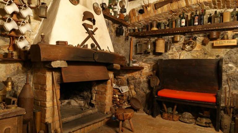 Na Kremenjakovem koledarju tokrat jameljske »kantine«