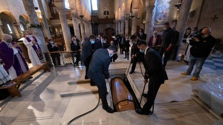 Poslednje slovo od škofa Ravignanija