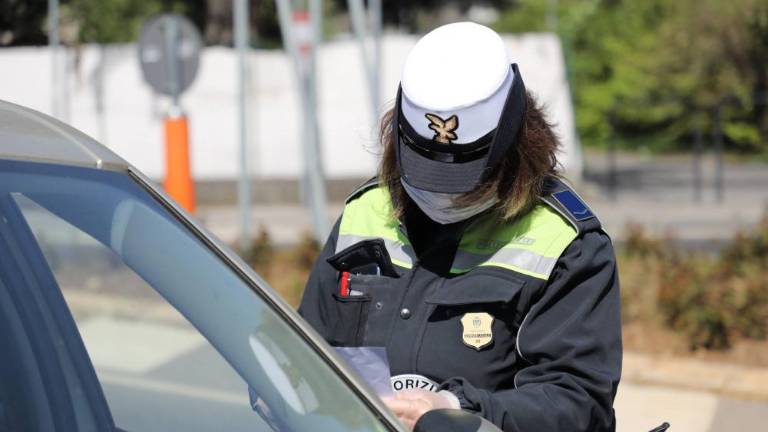 Število kazni zaradi prevelike hitrosti še vedno zelo visoko