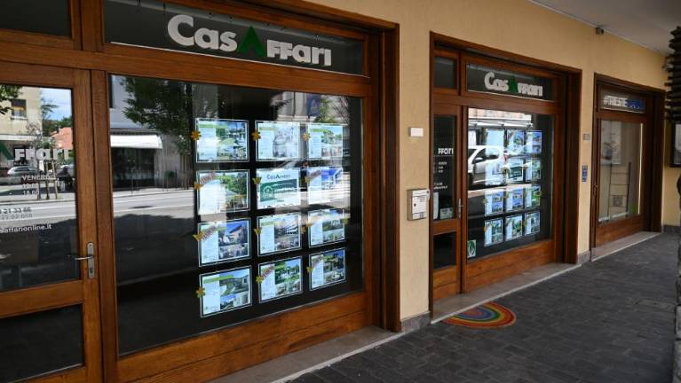 Družba Dom prodala spodnja prostora v Prosvetnem domu