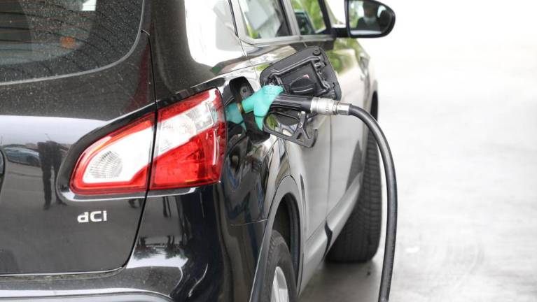 V Sloveniji se bo bencin podražil