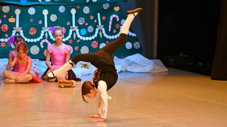 Hrestač petih društev