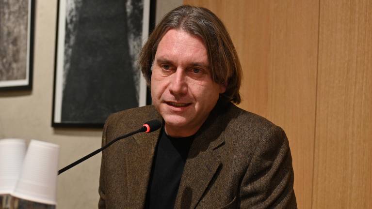 »Otrokom in mladostnikom moramo ponuditi alternative zaslonom«