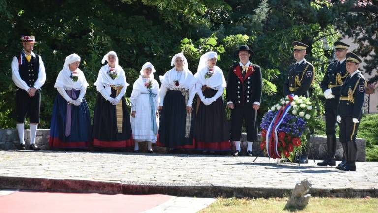 Slovenski predsednik v Križu
