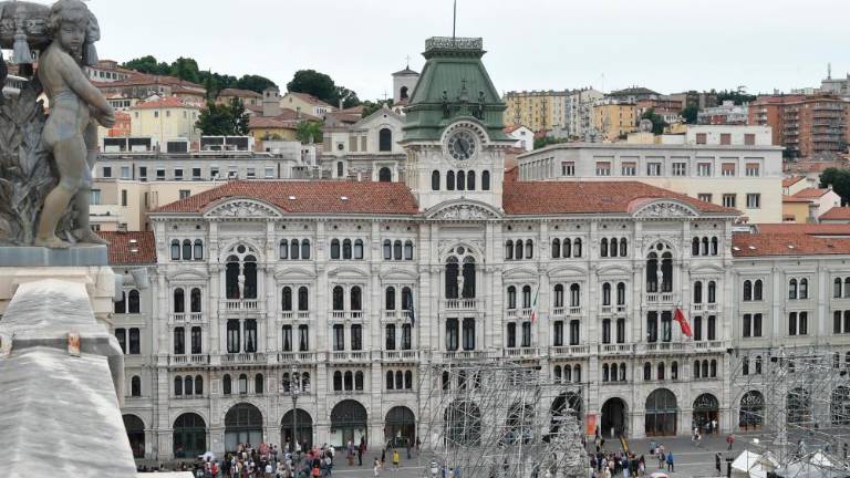 Občina Trst bo z julijem znižala javni dolg za 27 milijonov evrov