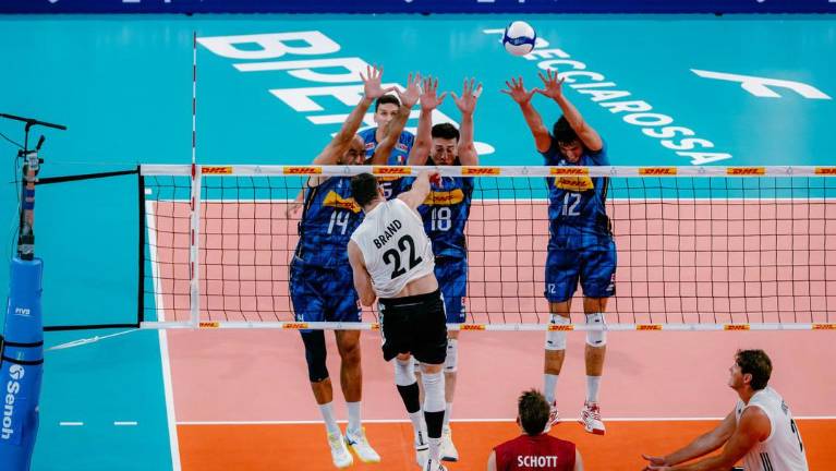 Rekorden odbojkarski set, 64:66