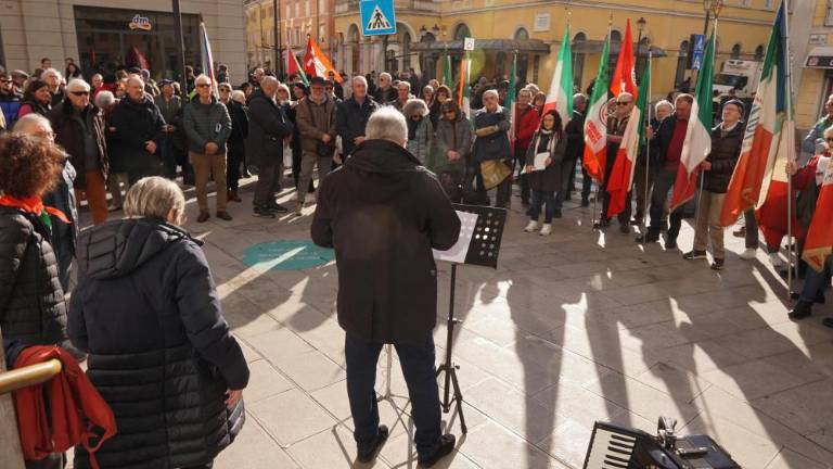 »Osupljivo je, da moramo po tolikih letih še vedno protestirati«