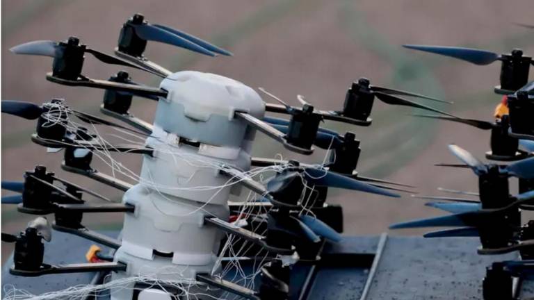 Bivšo zaročenko zalezoval tudi z dronom