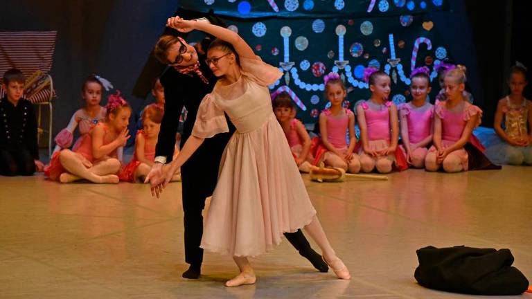 Hrestač petih društev