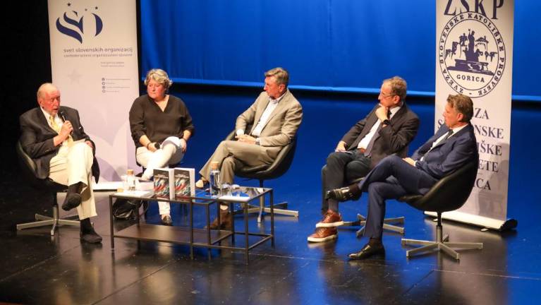 »Intelektualni napor, ki opozarja Slovence, da se premalo ukvarjamo sami s sabo«