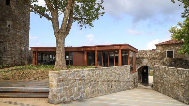 Grajsko dvorišče kraj druženja in kulture