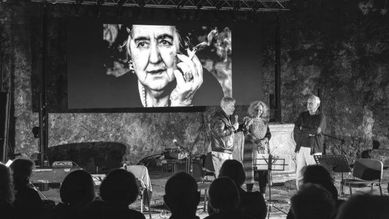 Alda Merini med vzponi in padci do pesniškega Parnasa