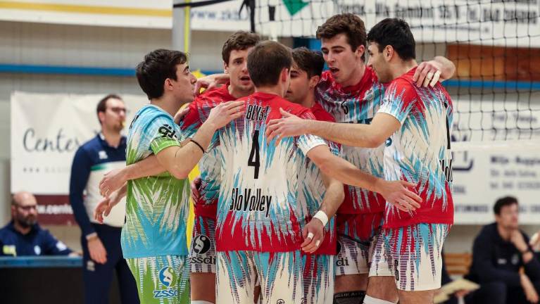 SloVolley izgubil pomembno tekmo, vsi ostali uspešni