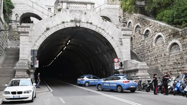 Zaprt predor de Sandrinelli