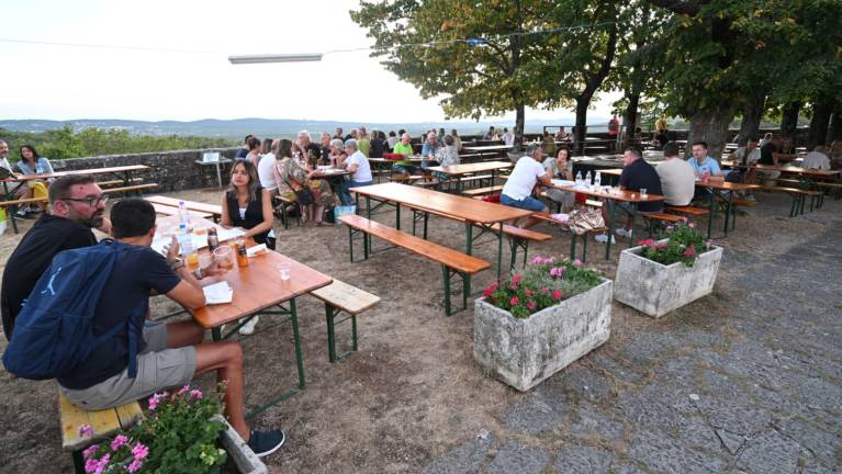 Na Tabru verski, kulturni in kulinarični praznik