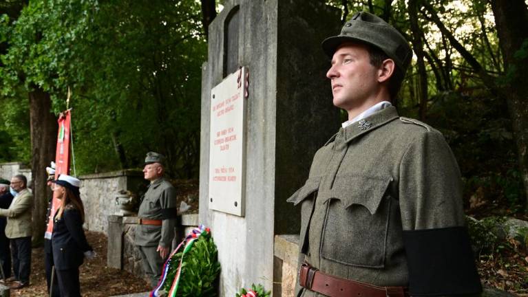 Spet lahko v miru počivajo