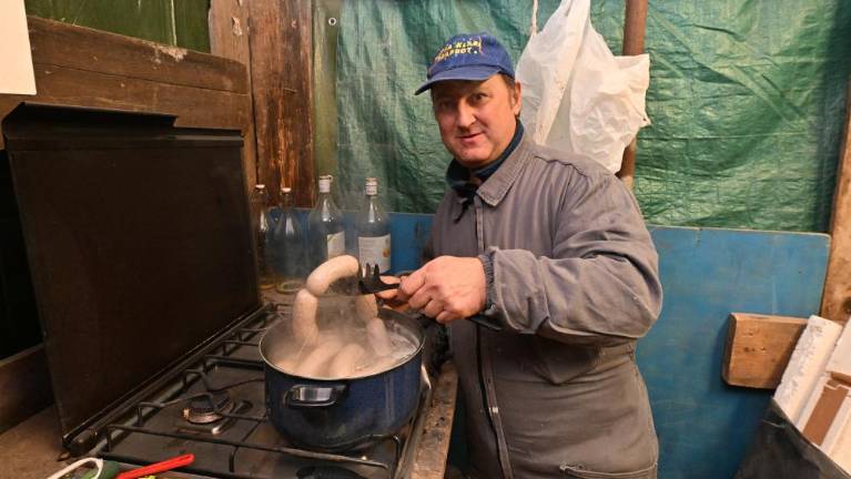 Za praprovske pustarje »bulše tramvaj ku leteča jajca«