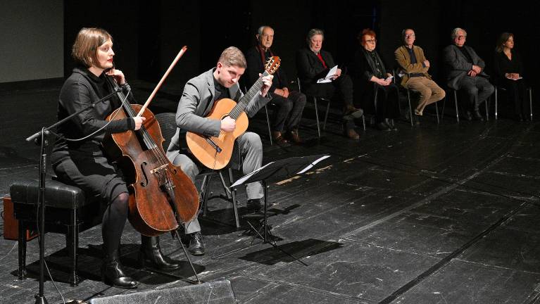 Skupno slovo od velikega pesnika in prijatelja