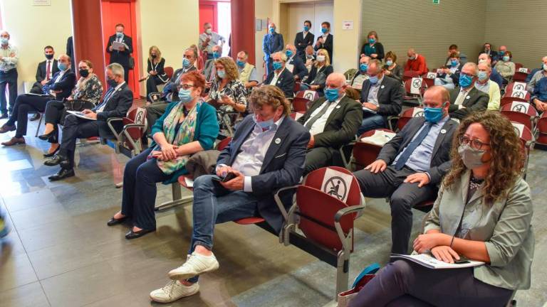 Ob 70-letnici Kmečke zveze trta prijateljstva in nova etiketa prosekarja