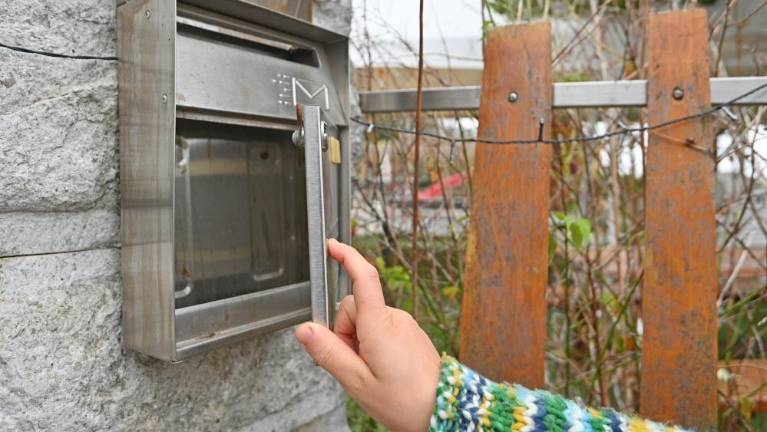 Pošta že preveč zamuja