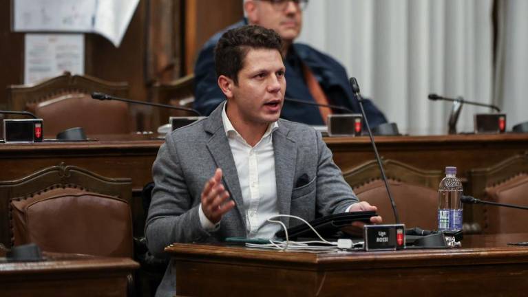 Predstavnik proticepilcev na čelu občinske komisije za transparentnost