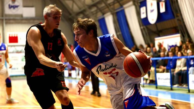 Bor Radenska prebil led, Kontovel zmagal drugič zapored