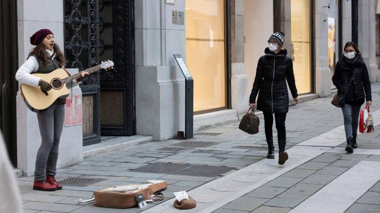 Nespodbuden začetek razprodaj v Trstu